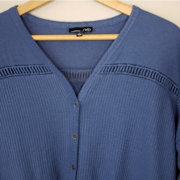 RXB | Blue Tie Front Waffle Texture Long Sleeve Top Size Medium - Picture 5 of 5